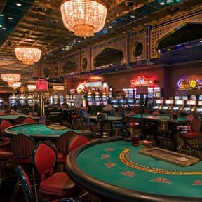 Filipino player accessing betph live casino table games on a smartphone browser
